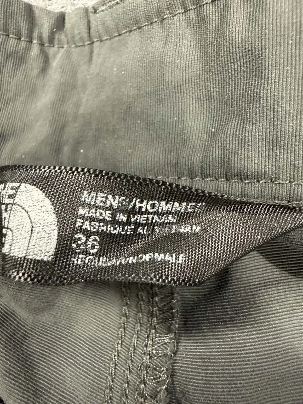 The North Face Men's Hiking Cargo Shorts Olive Green Size 36